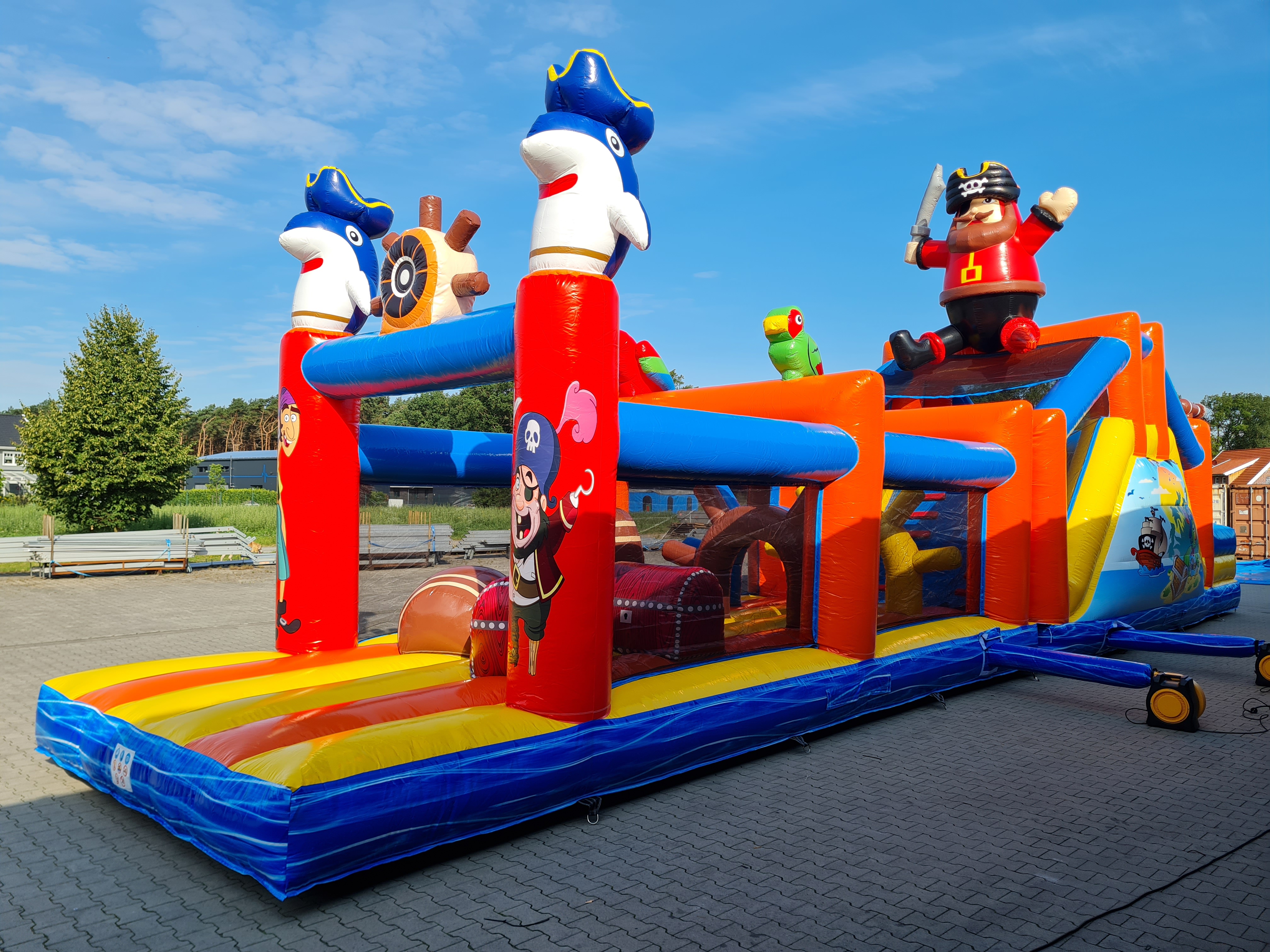 Stormbaan piraat met glijbaan 17,5x3,8 m