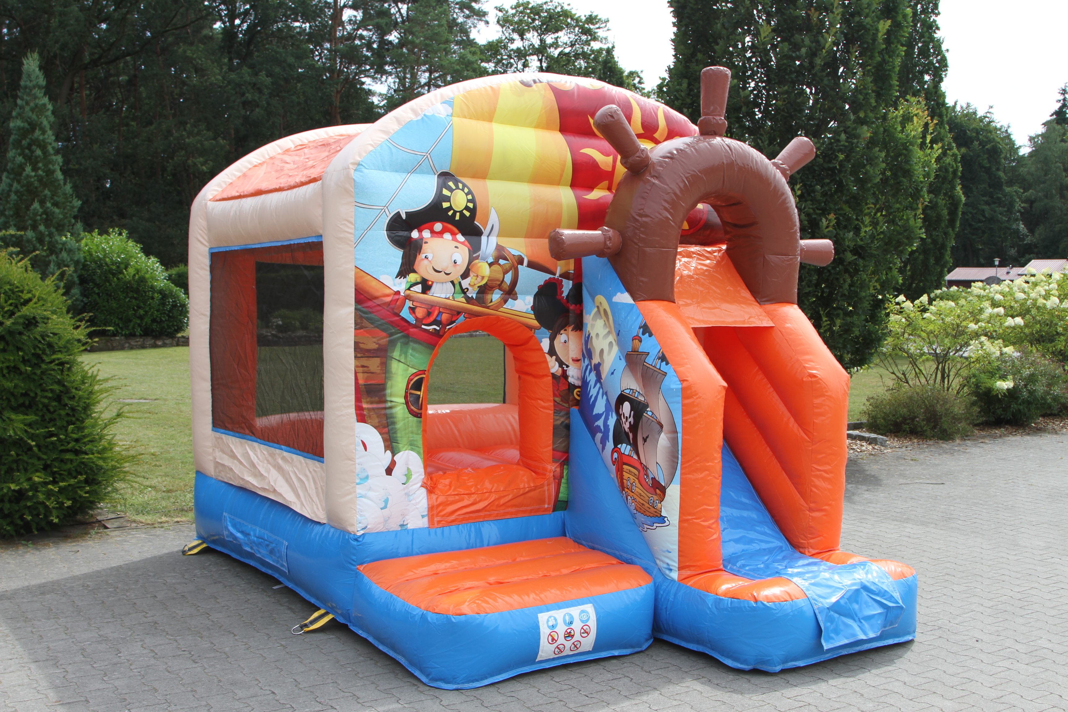 Springkussen Piraat - 3,9x2,8 m 