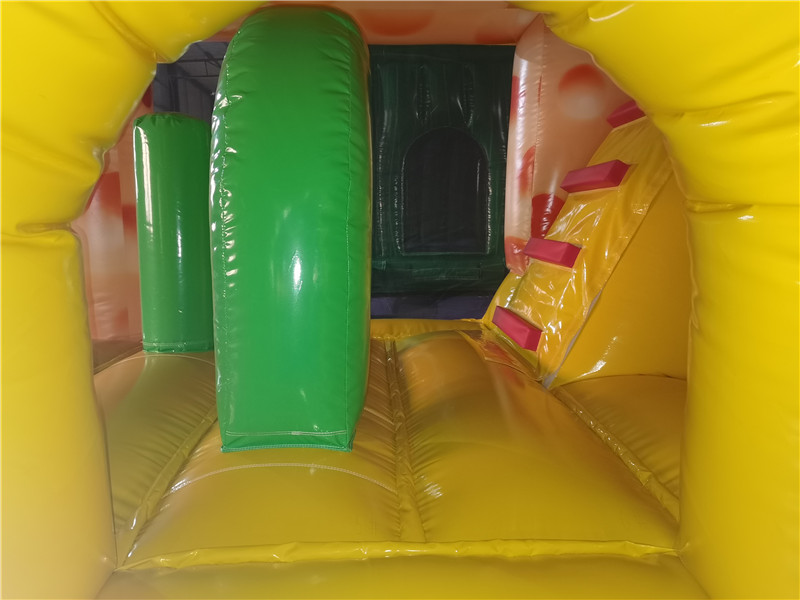 Multiplay springkussen 5x4 m - muis