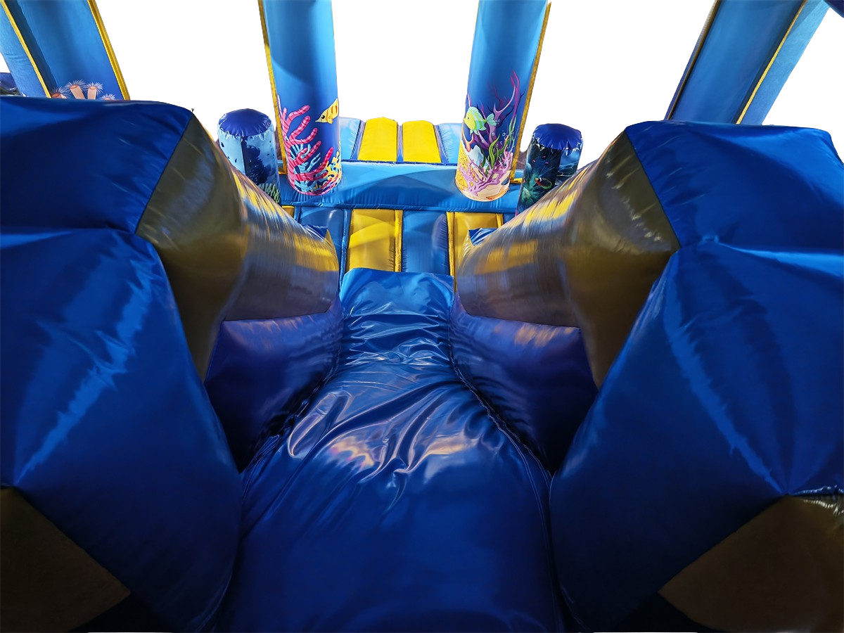 Springkussen seaworld - met glijbaan en dak - 5x5 m 