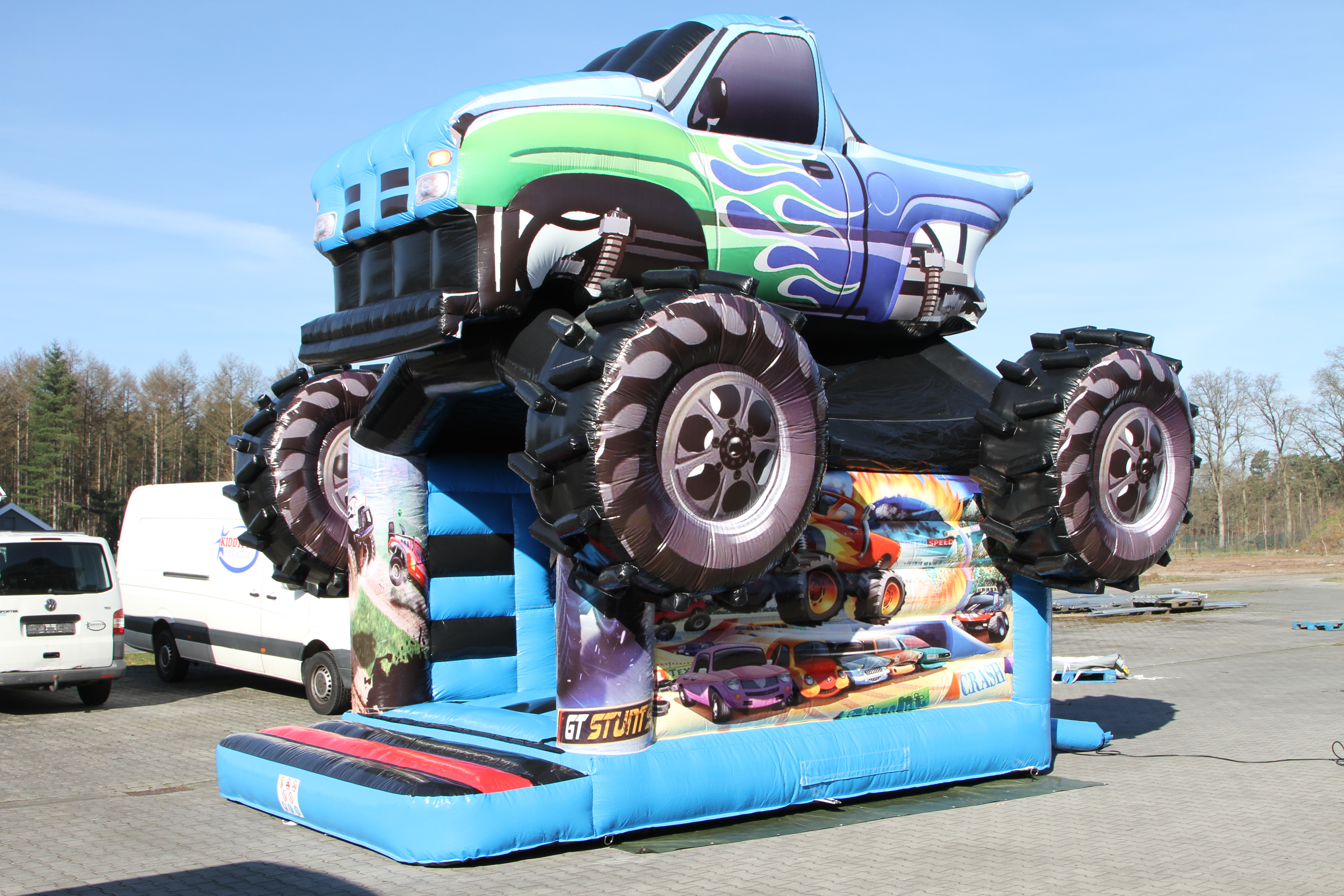 Springkussen 5,5x6 m - Monstertruck